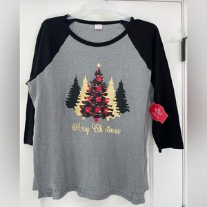 Holiday Time graphic tee Merry Christmas NWT XL (16-18)